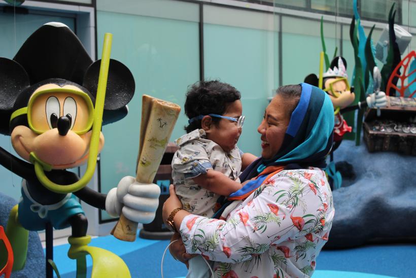 Omar and mum at GOSH